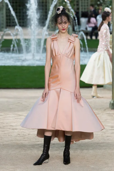 Look 53